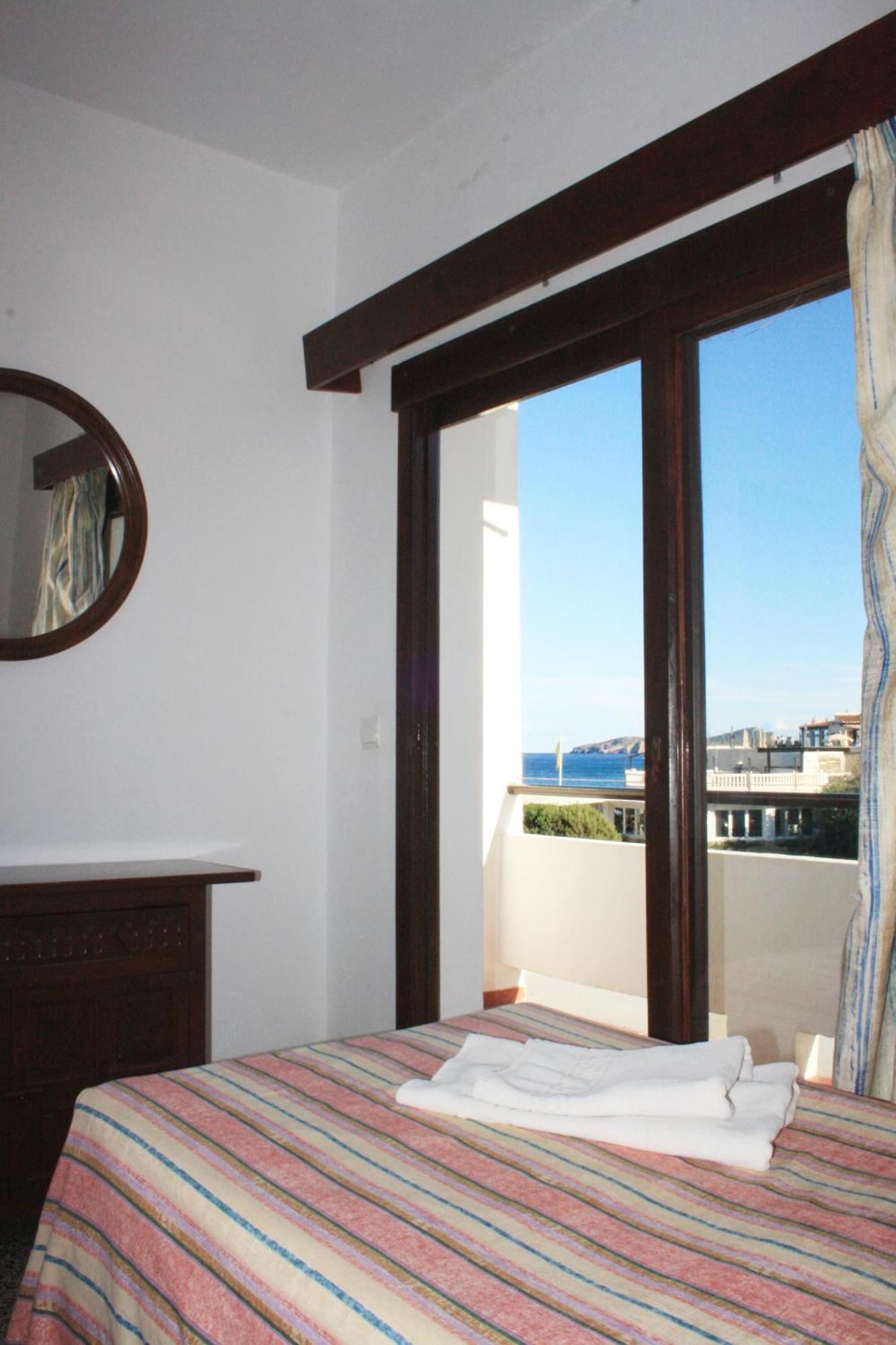 Guest house Alocs *